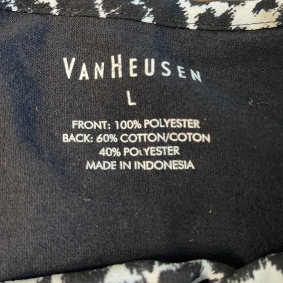 Women’s Animal Print Blouse (0046) - Picture 3 of 4